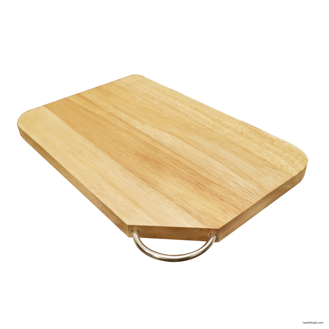 Cutting board with ring 