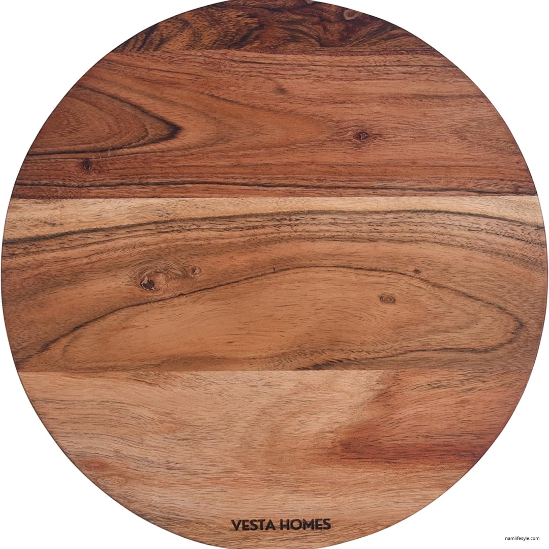 Round acacia board 